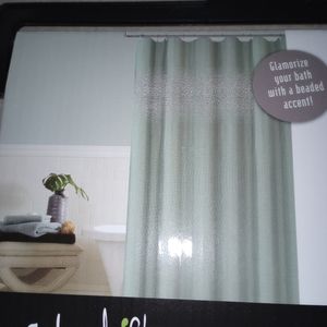 Starburst with crystal beads 1shower curtain